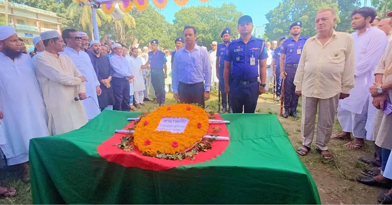 হামিদুল হক মোহনকে রাষ্ট্রীয় মর্যাদায় দাফন